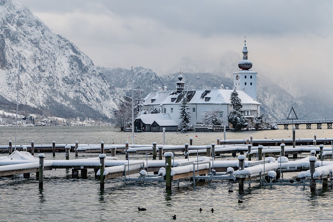 Traunsee & Seeschloss Ort